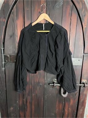 Free People Black Cropped Balloon Sleeve Blouse